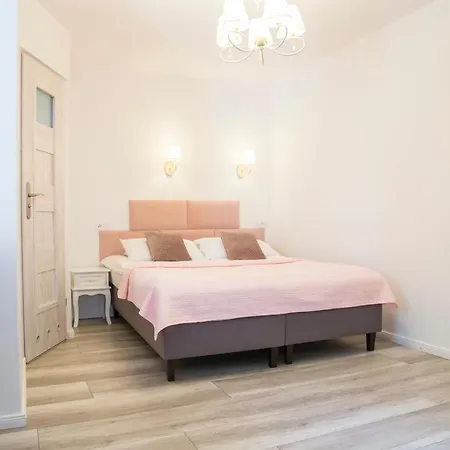 Eden Jacuzzi, Sauna Apartment