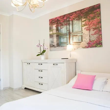 Apartman Eden- Jacuzzi, Saunowy , Sniadanie , Piekne Widoki