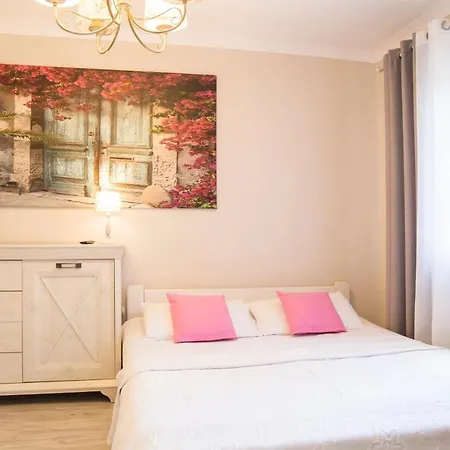 Eden- Jacuzzi, Saunowy , Sniadanie , Piekne Widoki Apartman Karpacz