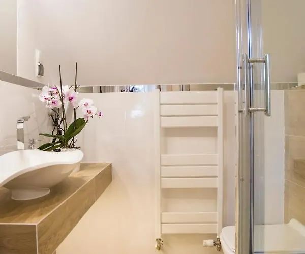 Eden- Jacuzzi, Saunowy , Sniadanie , Piekne Widoki Apartamento *