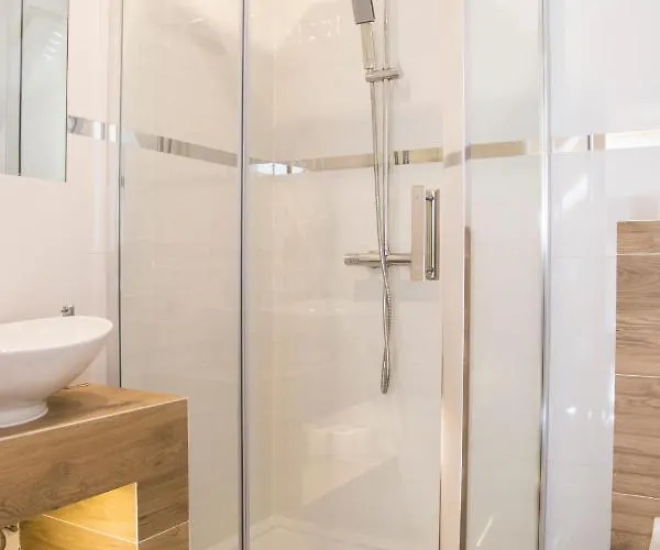 Eden- Jacuzzi, Saunowy , Sniadanie , Piekne Widoki Apartamento